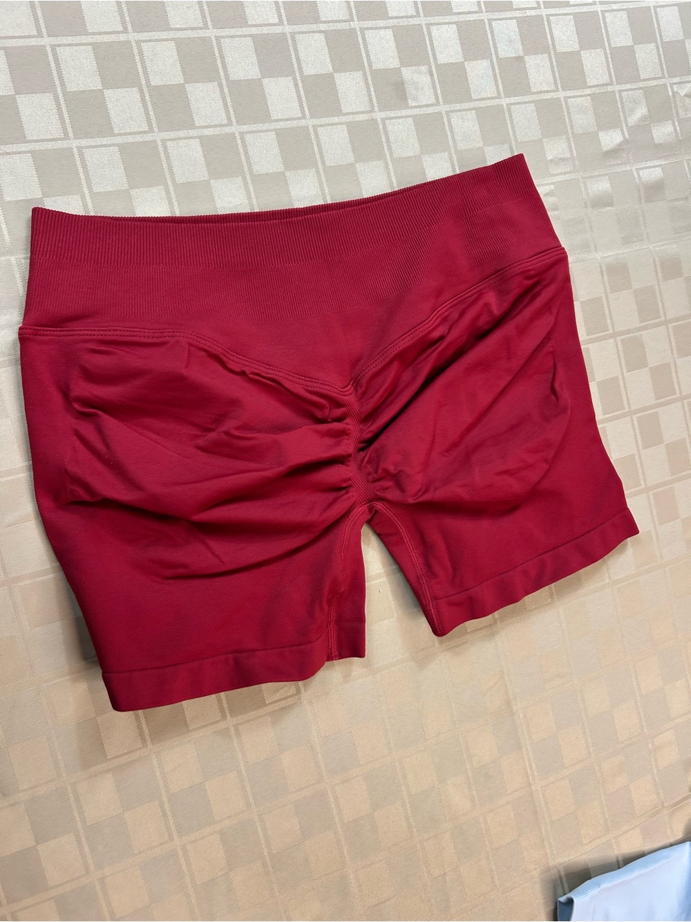 Activewear | Large | Scarlet Red | Booty Scrunch 3.6” Yoga Gym Shorts